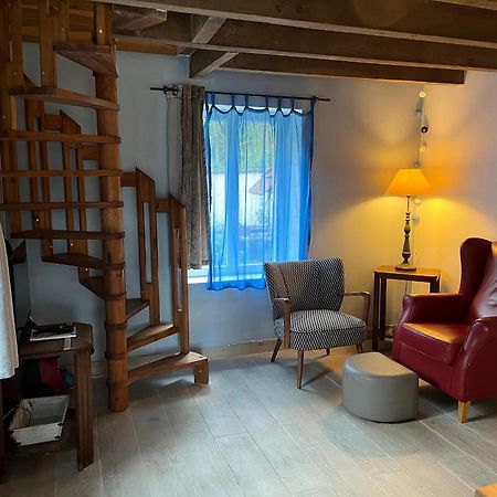 Maison Independante Pour 2 Tout Inclus Tiny House For 2 All Included Teilhet  Εξωτερικό φωτογραφία