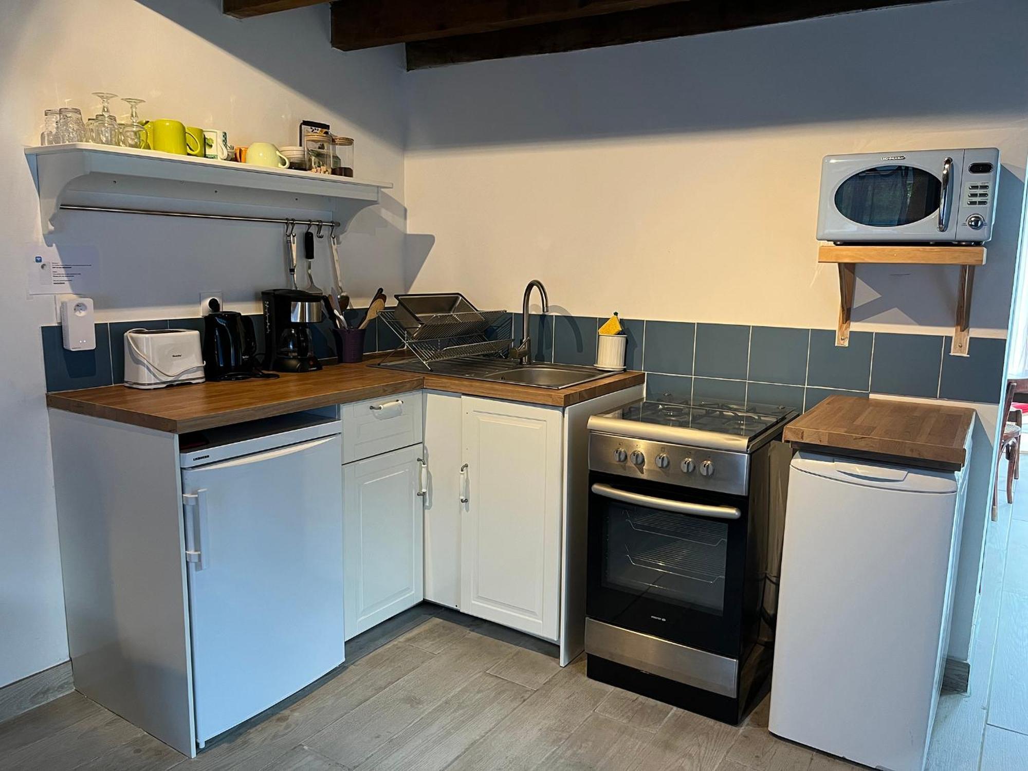 Maison Independante Pour 2 Tout Inclus Tiny House For 2 All Included Teilhet  Εξωτερικό φωτογραφία