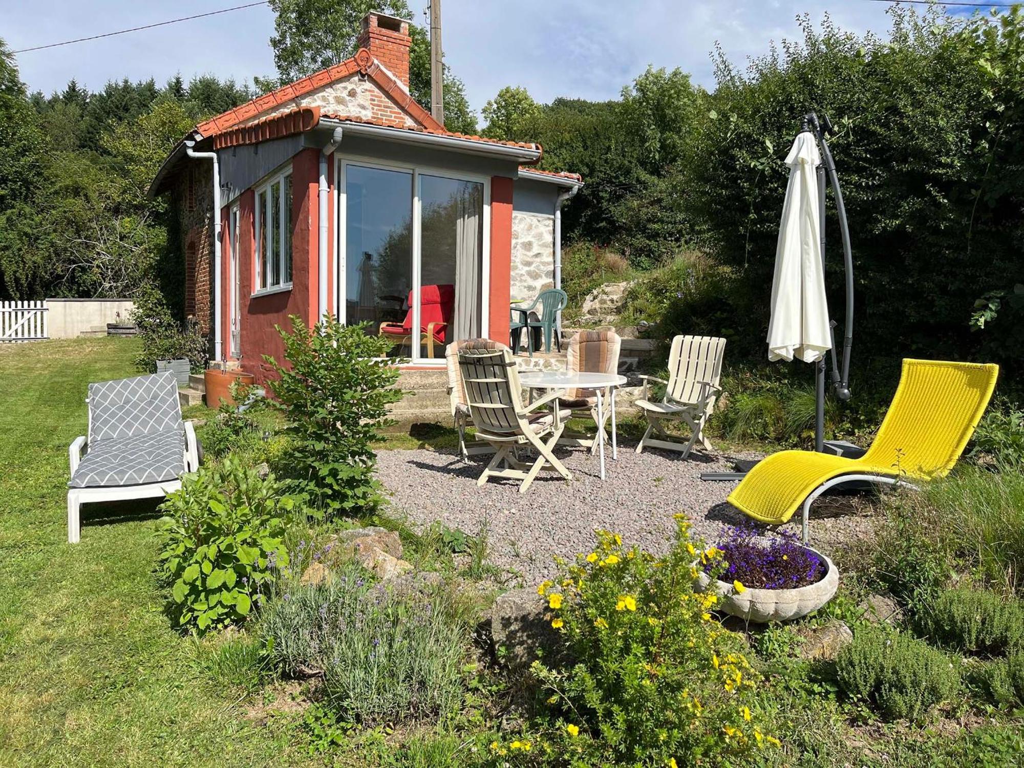 Maison Independante Pour 2 Tout Inclus Tiny House For 2 All Included Teilhet  Εξωτερικό φωτογραφία